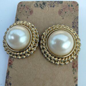 Gold Tone Faux Pearl Earrings Vintage Cabochon Pierced Post